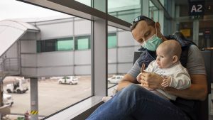 como viajar com bebe no aviao