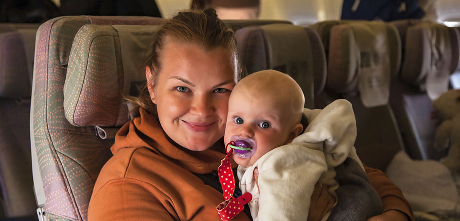 como viajar com bebe no aviao